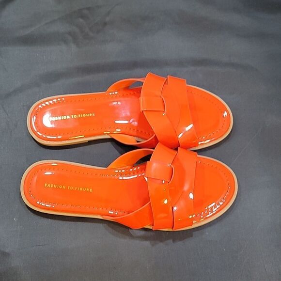 BRAND NEW FASHION TO FIGURE TIANA WIDE WIDTH SLIP-ON FLATS SANDAL - Picture 7 of 14